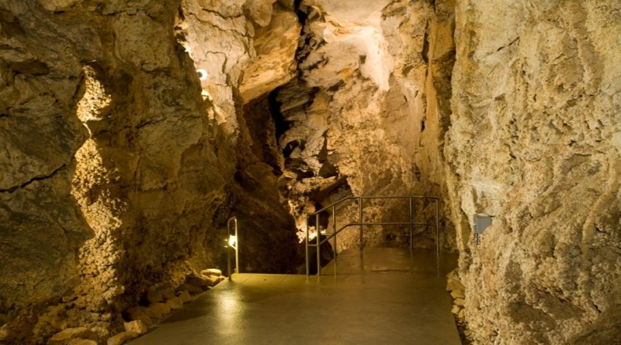 A föld alatti világ - barlangok - OTP Travel Utazási Iroda