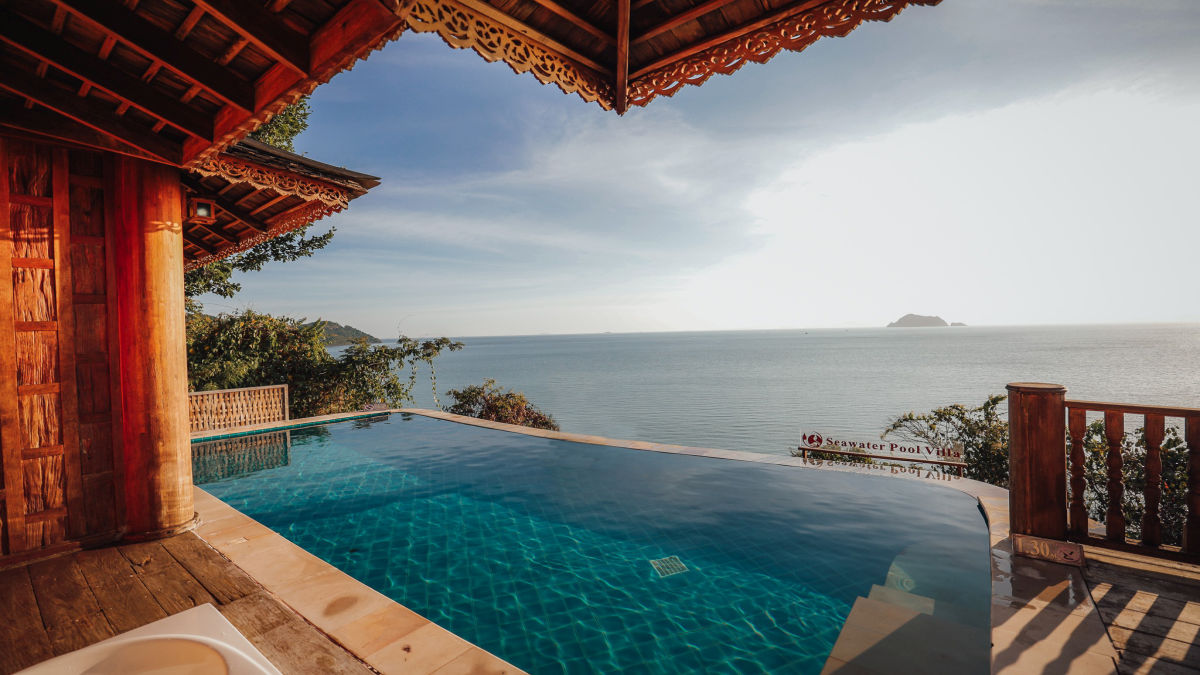 Seawater Pool Villa Plus