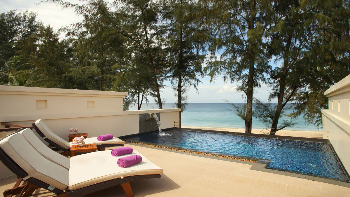 Pool villa