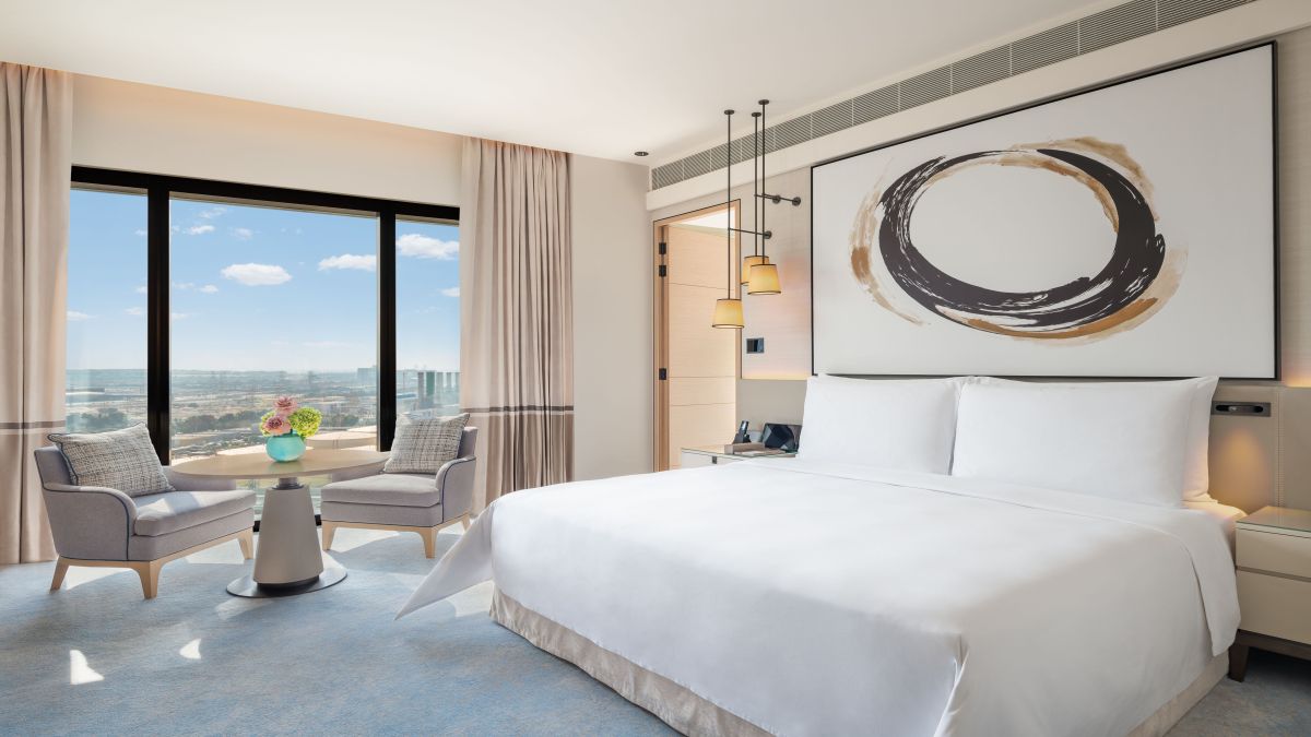 Marinára néző deluxe szoba