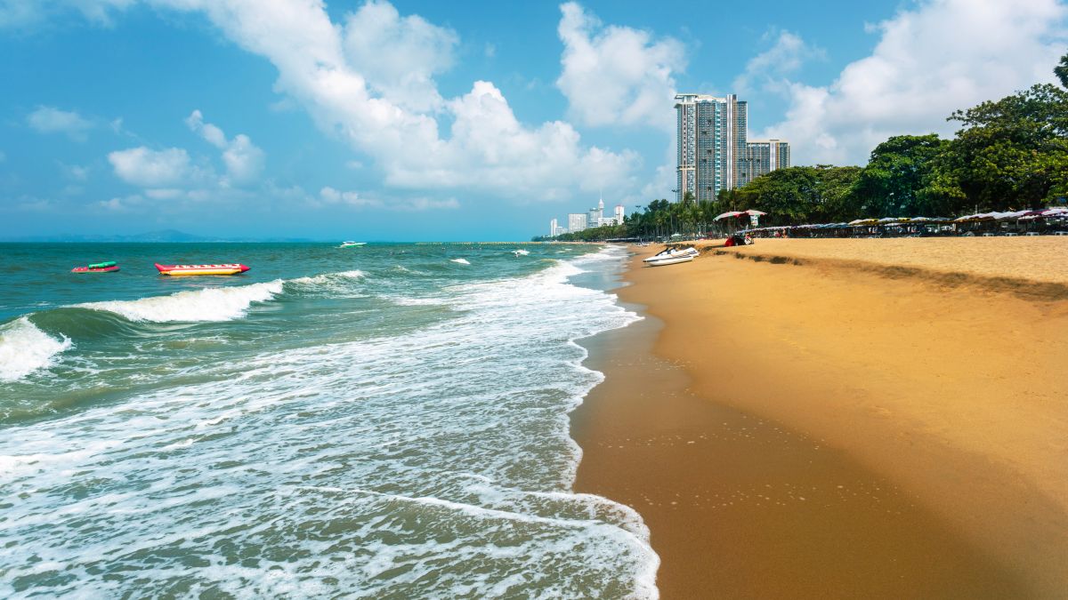 na Jomtien Beach