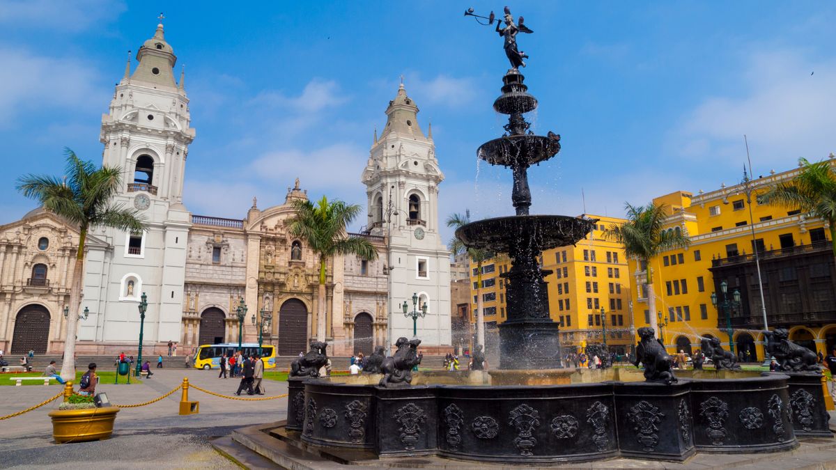 Lima, Plaza de Armas