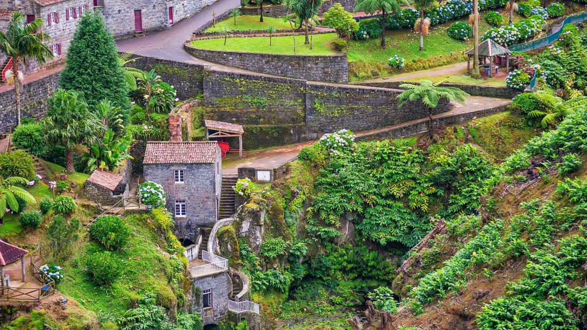 Ribeira dos Caldeirões