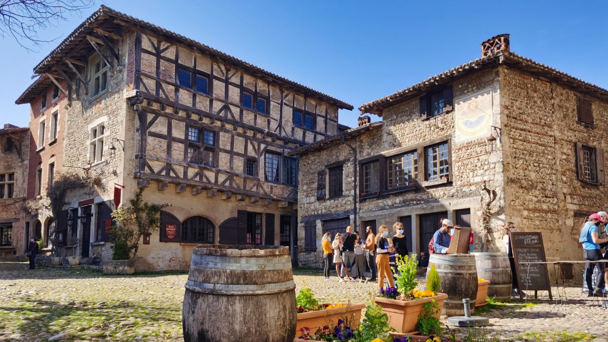 Pérouges