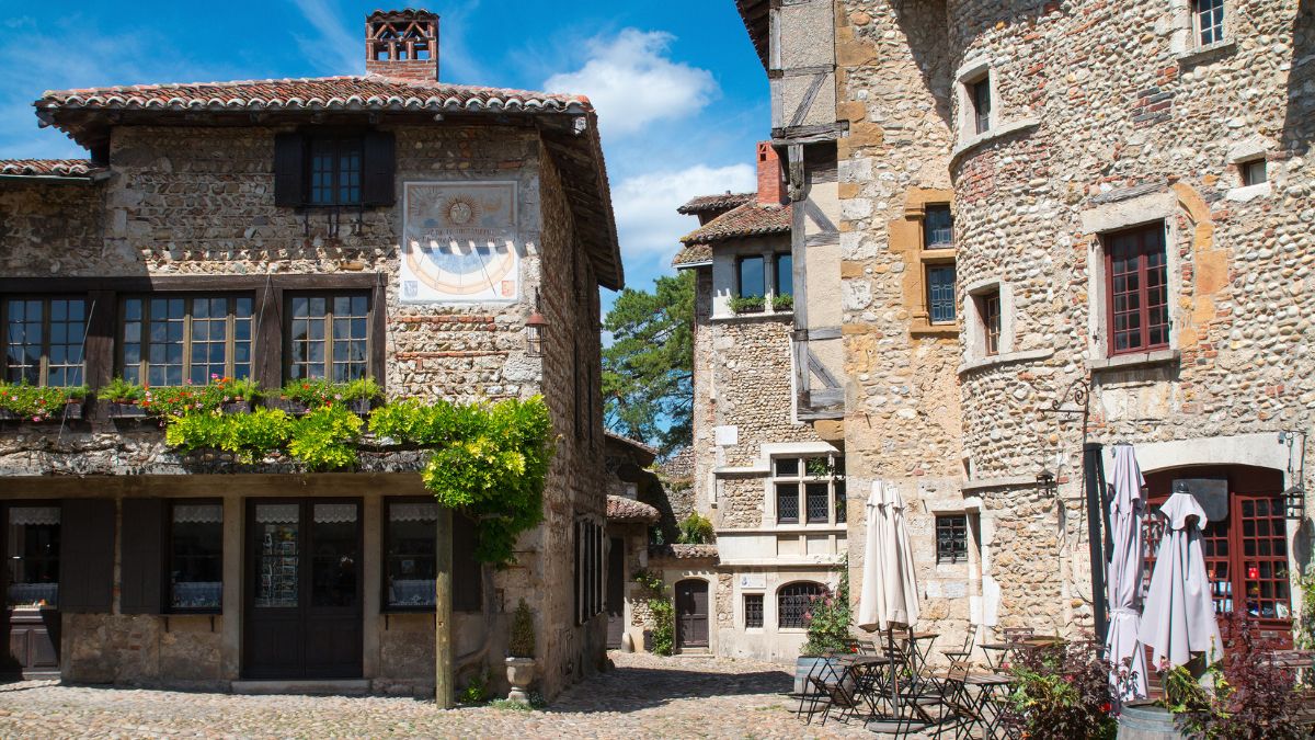 Pérouges