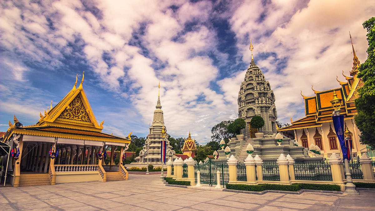Kambodzsa | királyi rezidencia, ezüst pagoda - OTP Travel Utazási Iroda