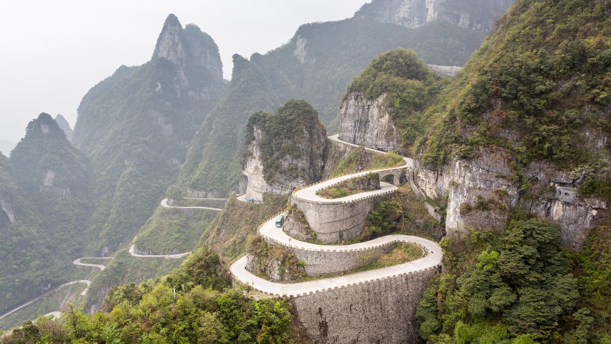 Lebegő hegyek - Zhangjiajie OTP Travel Utazási Iroda