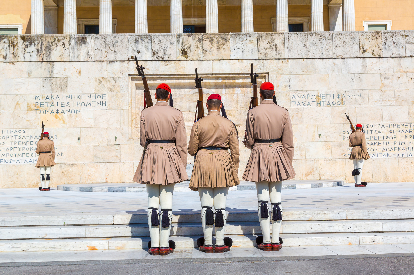 Színes Őrségváltás - OTP Travel Utazási Iroda