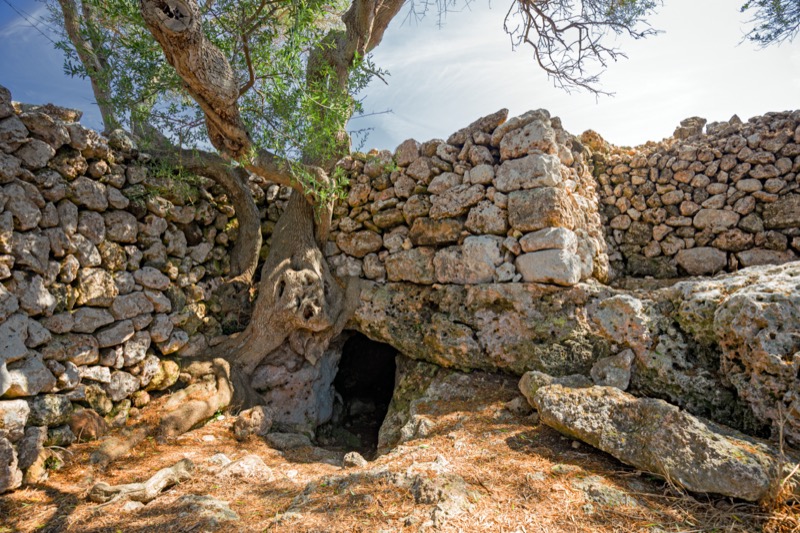 Naveta des Tudons - Európa legrégebbi épülete - OTP Travel Utazási Iroda