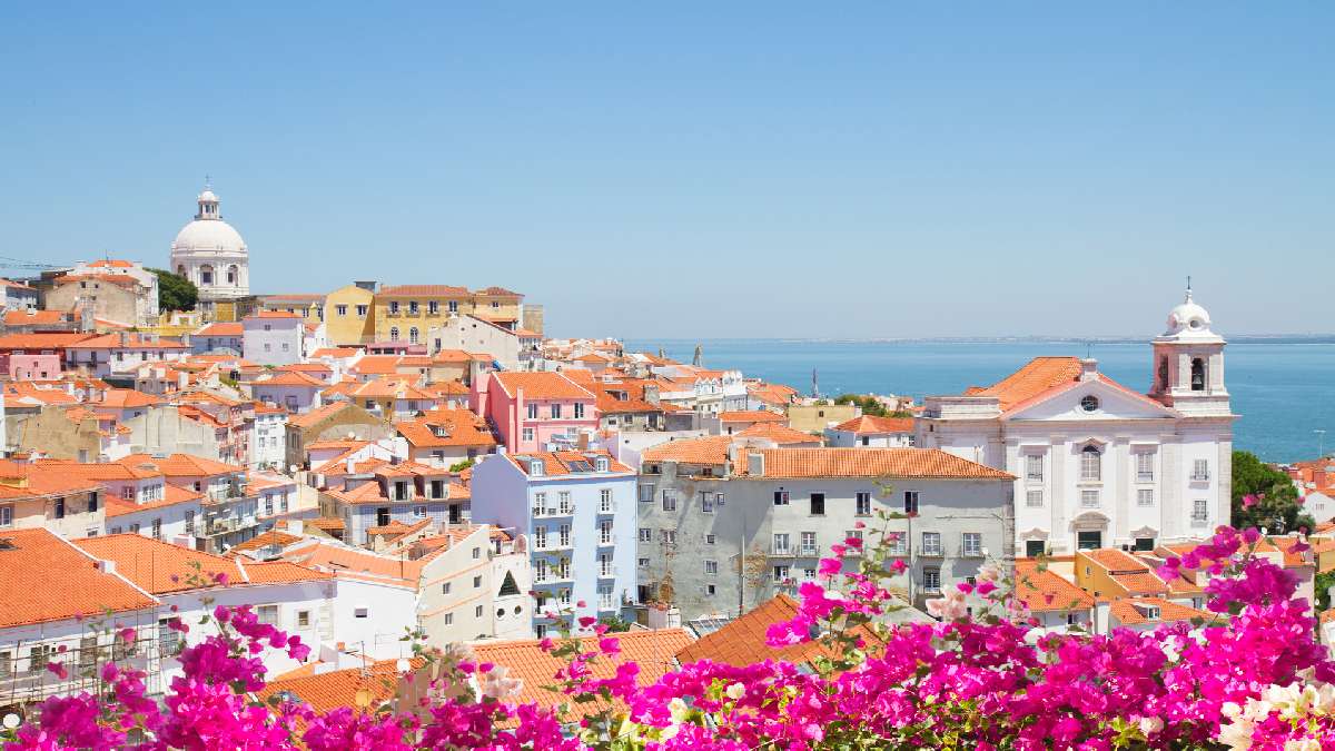 Portugália - MADEIRA utazás - PORTUGÁLIA - Madeira körutazás. Fedezze fel Portugáliát és Madeira szigetét az OTP Travel utazásán!